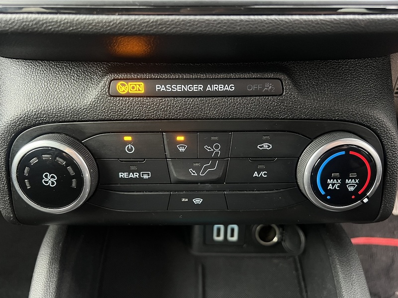 Ford Focus T EcoBoost MHEV ST-Line Edition - U11909