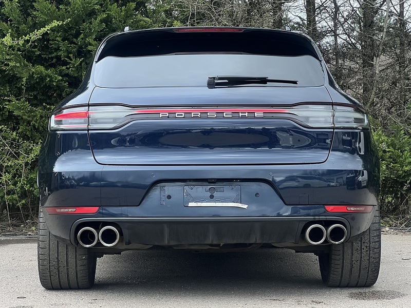 Porsche Macan T - U11911