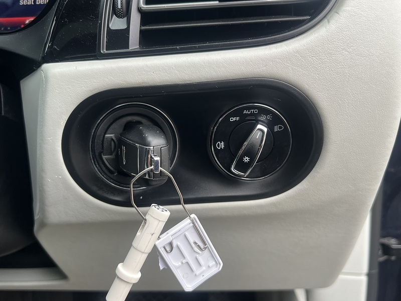 Porsche Macan T - U11911