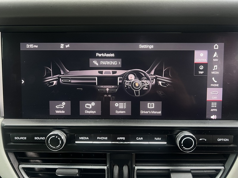 Porsche Macan T - U11911