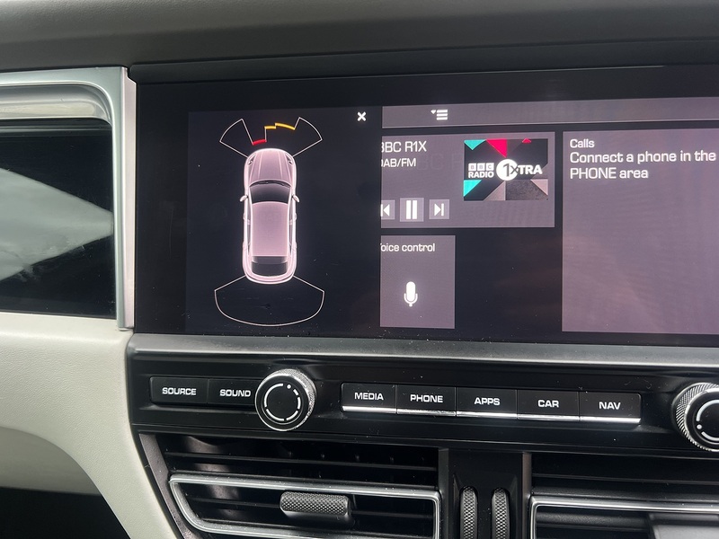 Porsche Macan T - U11911