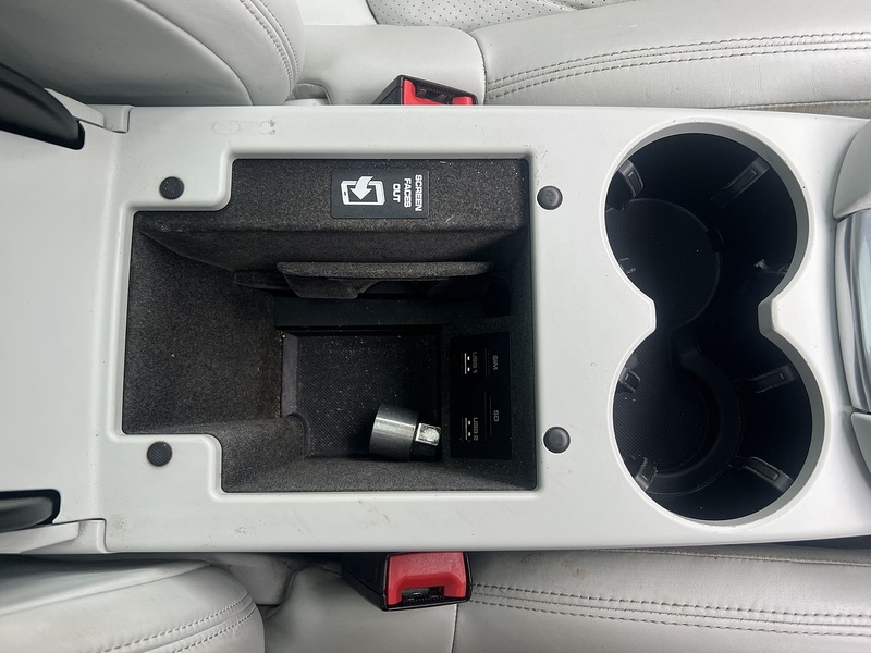 Porsche Macan T - U11911