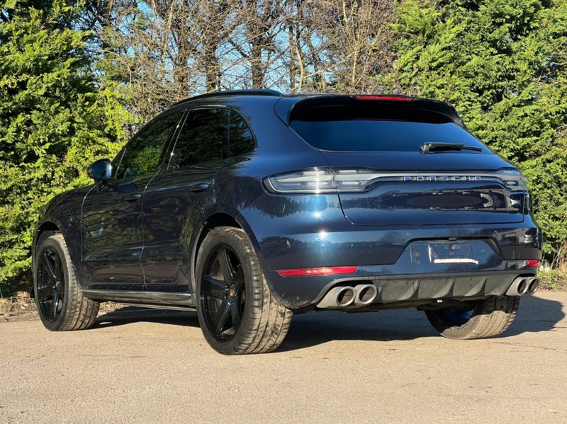 Porsche Macan T - U11911