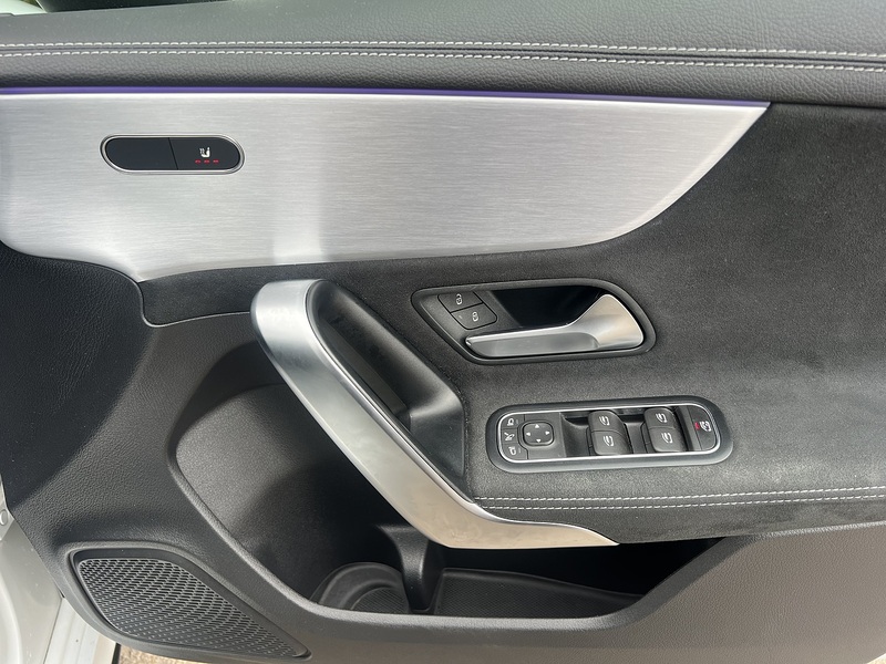 Mercedes-Benz A Class A250 AMG Line Edition - U11916