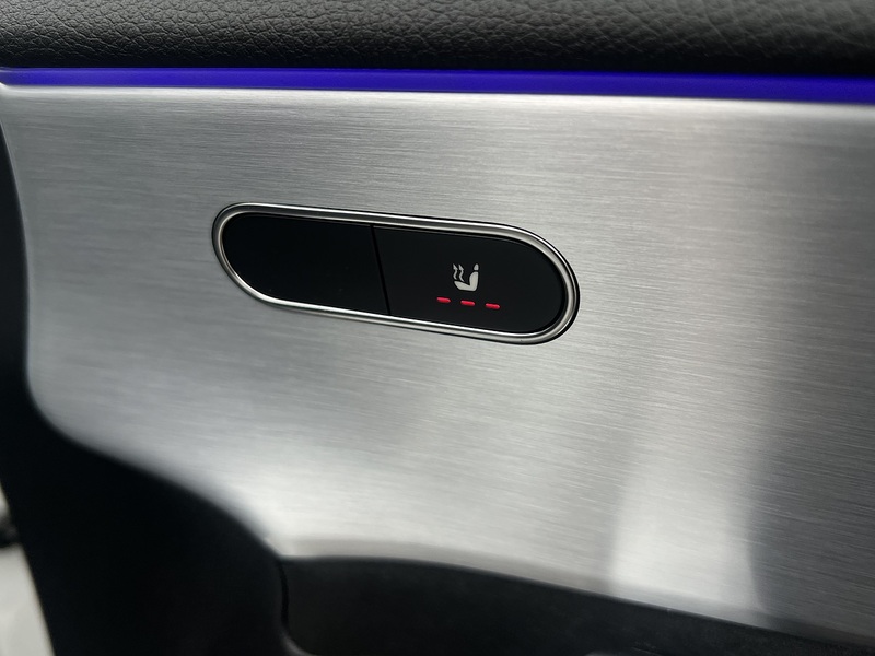 Mercedes-Benz A Class A250 AMG Line Edition - U11916