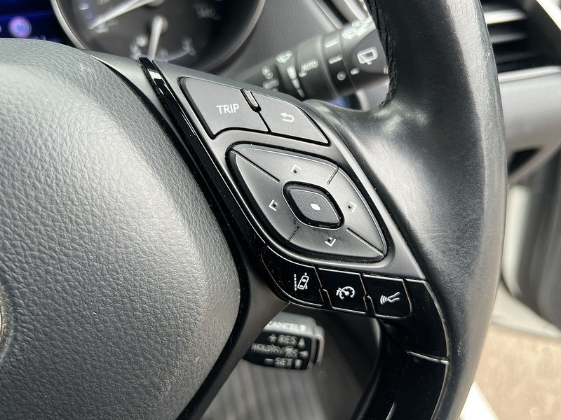 Toyota C-HR VVT-h Dynamic - U11917