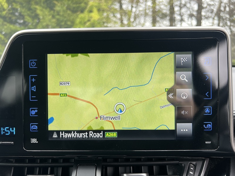 Toyota C-HR VVT-h Dynamic - U11917