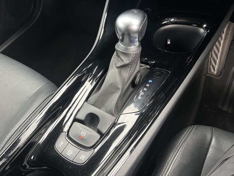 Toyota C-HR VVT-h Dynamic - U11917