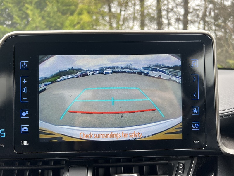 Toyota C-HR VVT-h Dynamic - U11917