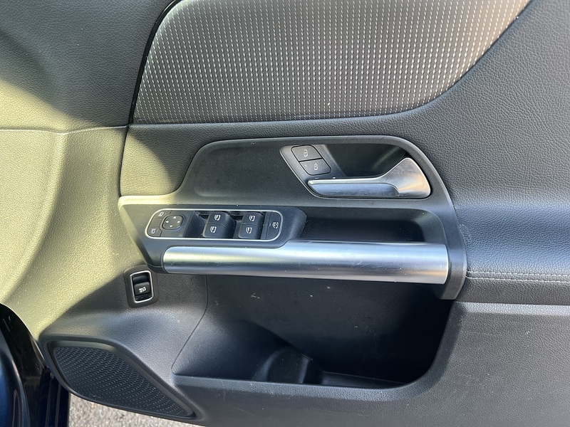 Mercedes-Benz B Class B180 Sport - U11919