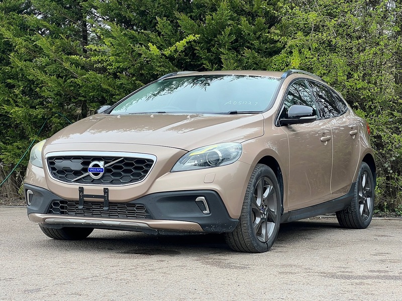 Volvo V40 T5 - U11932