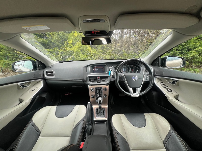 Volvo V40 T5 - U11932