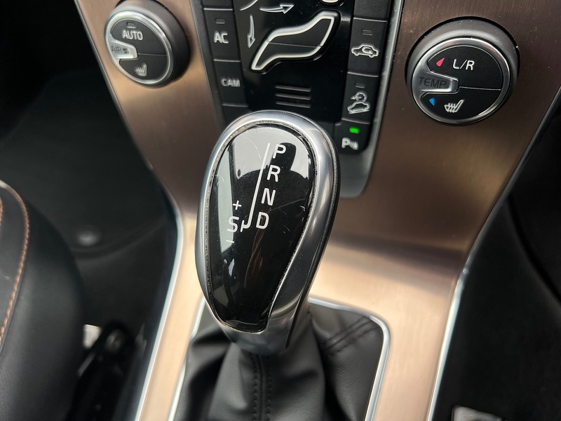 Volvo V40 T5 - U11932