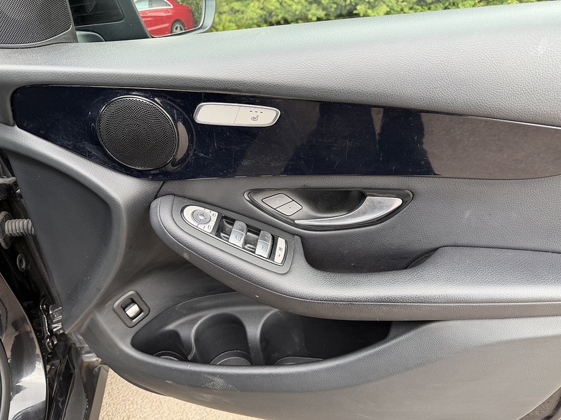 Mercedes-Benz GLC GLC220d Urban Edition - U11940