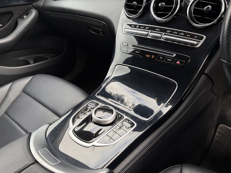 Mercedes-Benz GLC GLC220d Urban Edition - U11940
