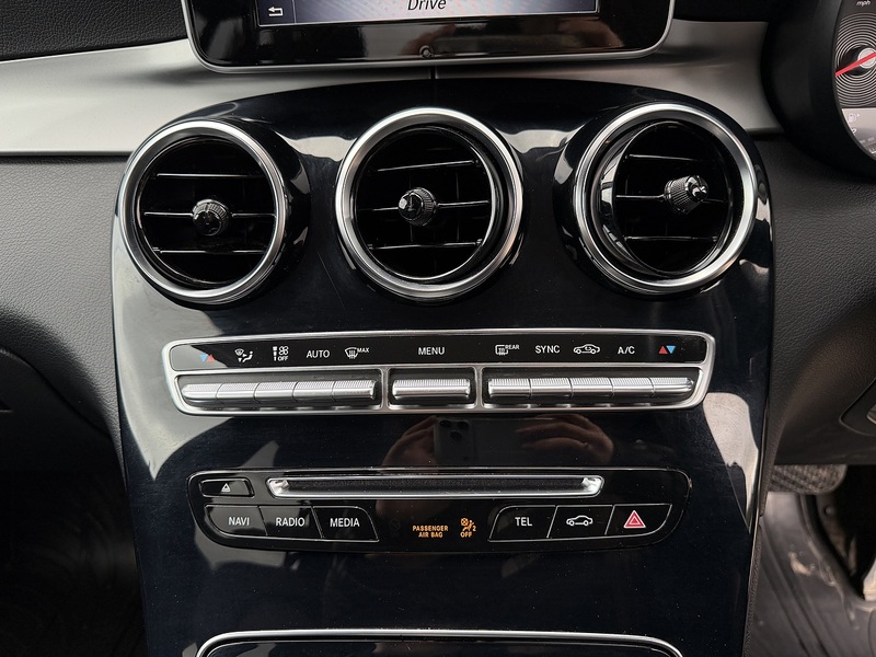 Mercedes-Benz GLC GLC220d Urban Edition - U11940