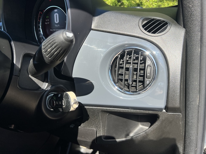 Fiat 500C 120th - U11943