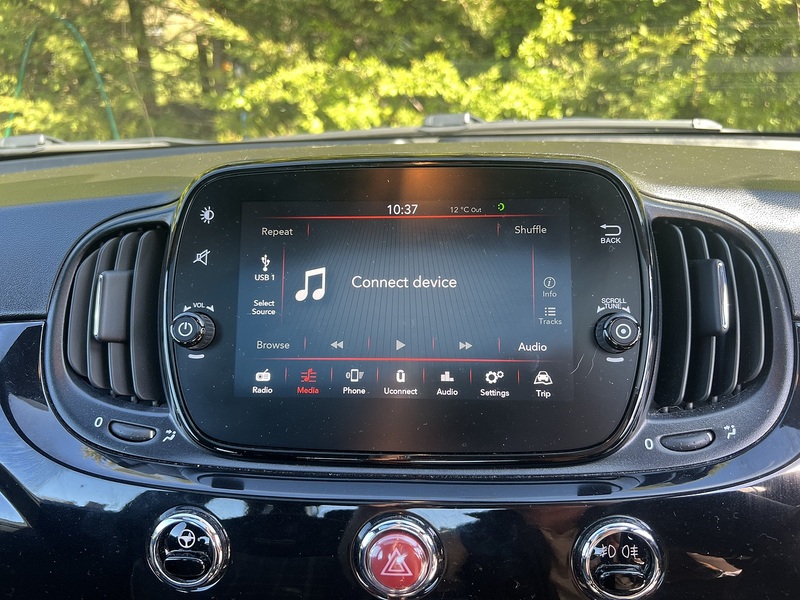 Fiat 500 MHEV Lounge - U11944