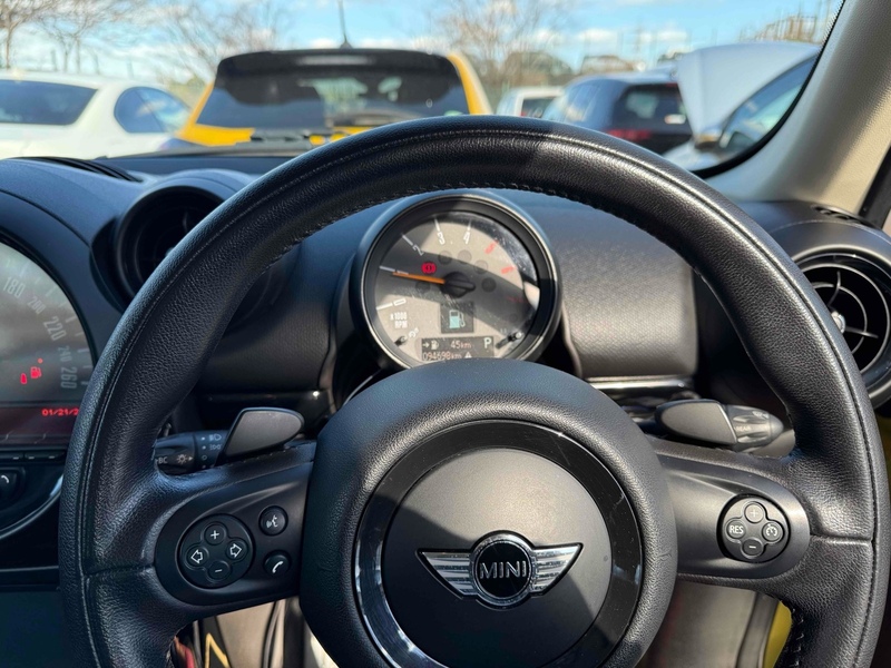 Mini Mini Countryman SD SUNLIGHT - U11948