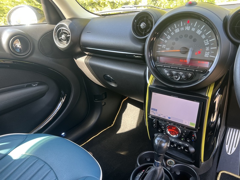 Mini Mini Countryman SD SUNLIGHT - U11948