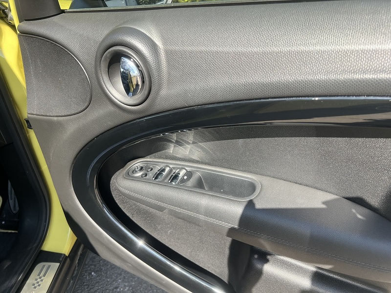 Mini Mini Countryman SD SUNLIGHT - U11948