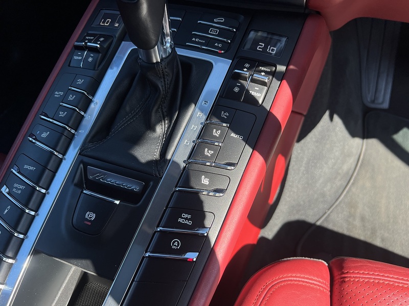 Porsche Macan Turbo Pdk - U11949