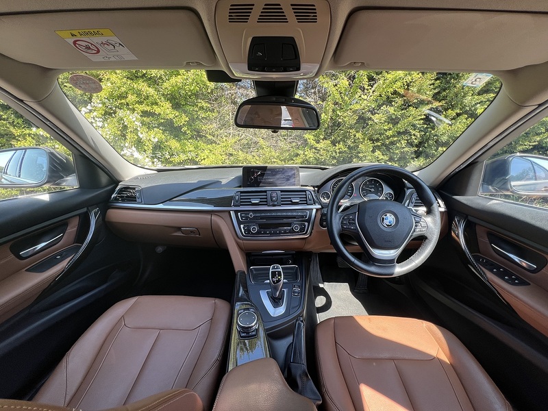 BMW 3 Series 320D Luxury - U11950