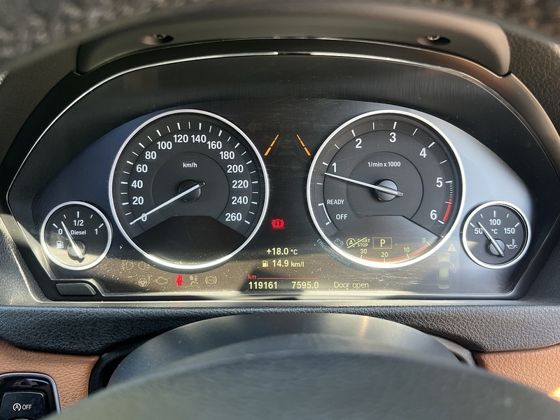 BMW 3 Series 320D Luxury - U11950