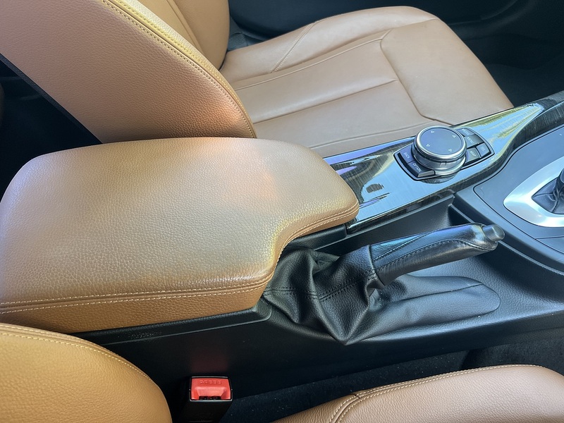 BMW 3 Series 320D Luxury - U11950