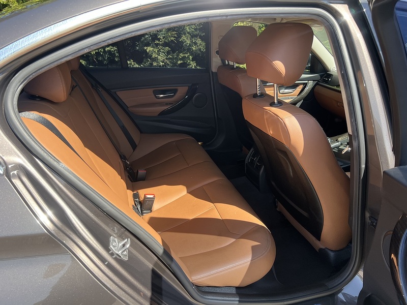 BMW 3 Series 320D Luxury - U11950