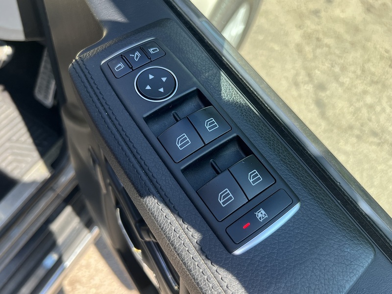 Mercedes-Benz G-Class G350 Bluetec - U11951
