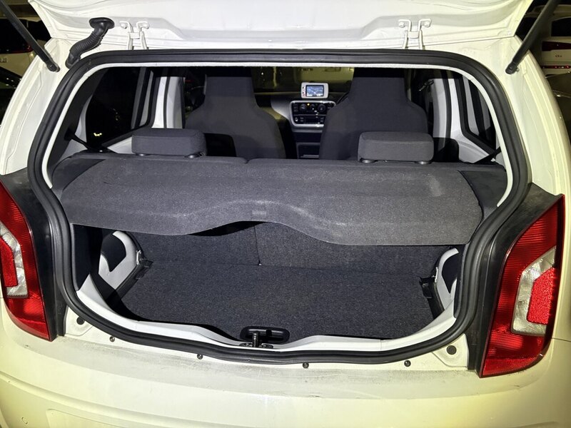 Volkswagen Up High Up - U11952