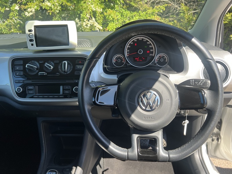 Volkswagen Up High Up - U11952