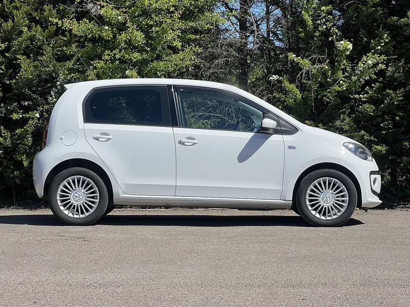 Volkswagen Up High Up - U11952