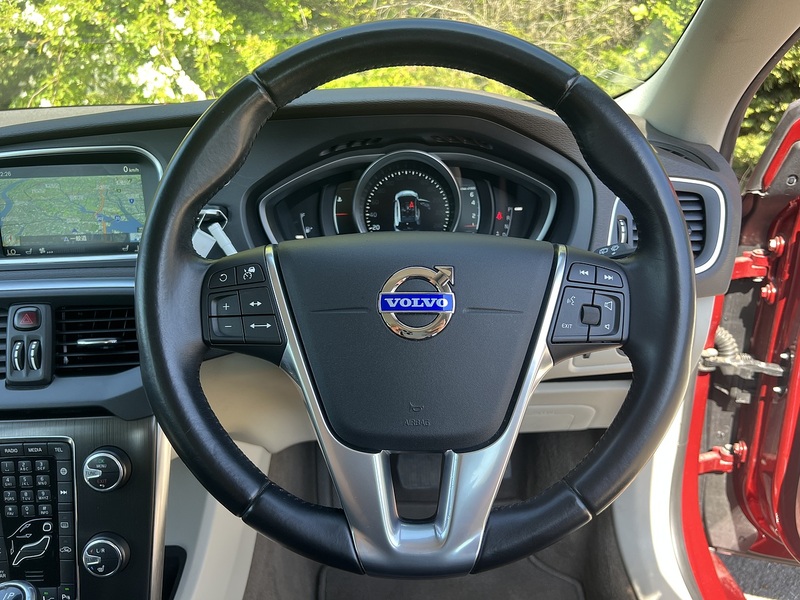 Volvo V40 T4 Es - U11953