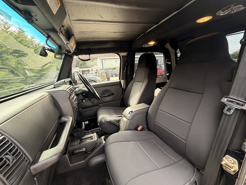Jeep Wrangler Sahara - U11956