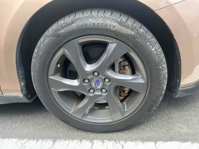 Volvo V40 T5 Cross Country Awd - U11958