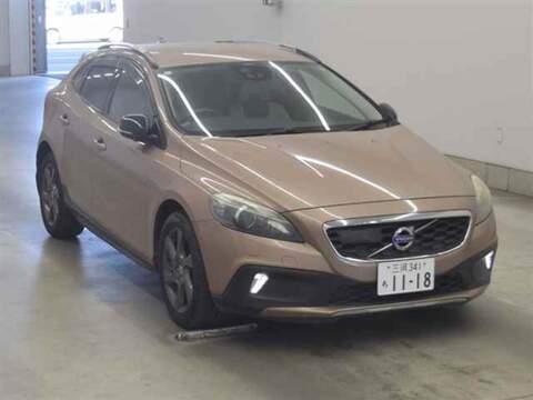 Volvo V40 BASEGRADE Hatchback 1600 Automatic Petrol