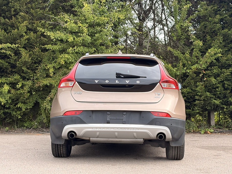 Volvo V40 T5 Cross Country Awd - U11958