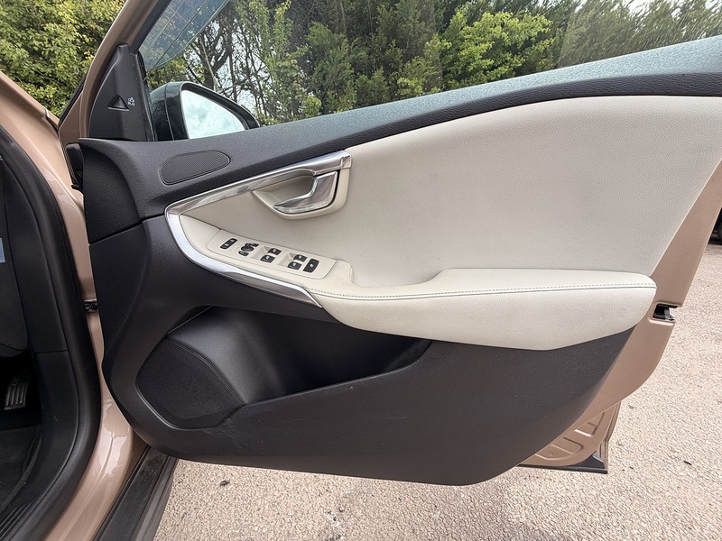 Volvo V40 T5 Cross Country Awd - U11958