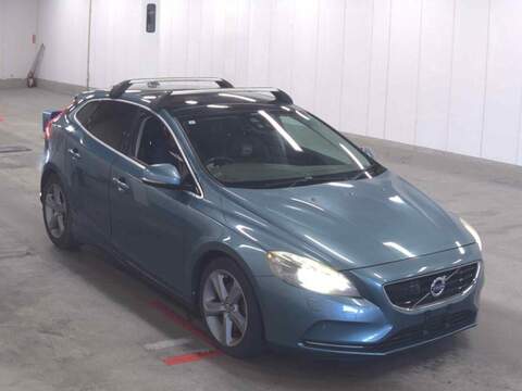 Volvo V40 BASEGRADE Hatchback 1600 Automatic Petrol