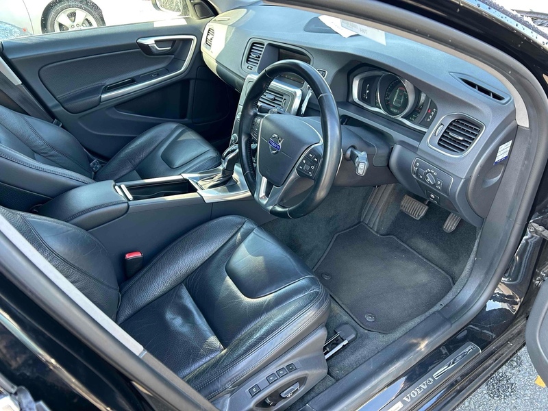 Volvo V60 T4 Se Lux - U11972