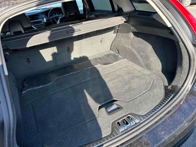 Volvo V60 T4 Se Lux - U11972