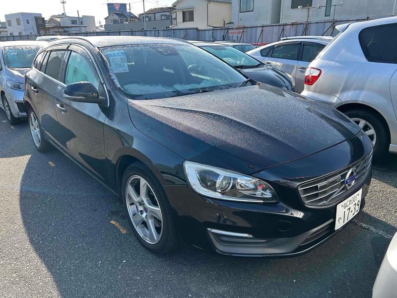 Volvo V60 T4 Se Lux - U11972