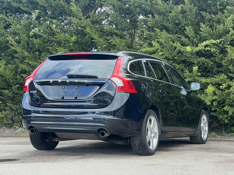 Volvo V60 T4 Se Lux - U11972