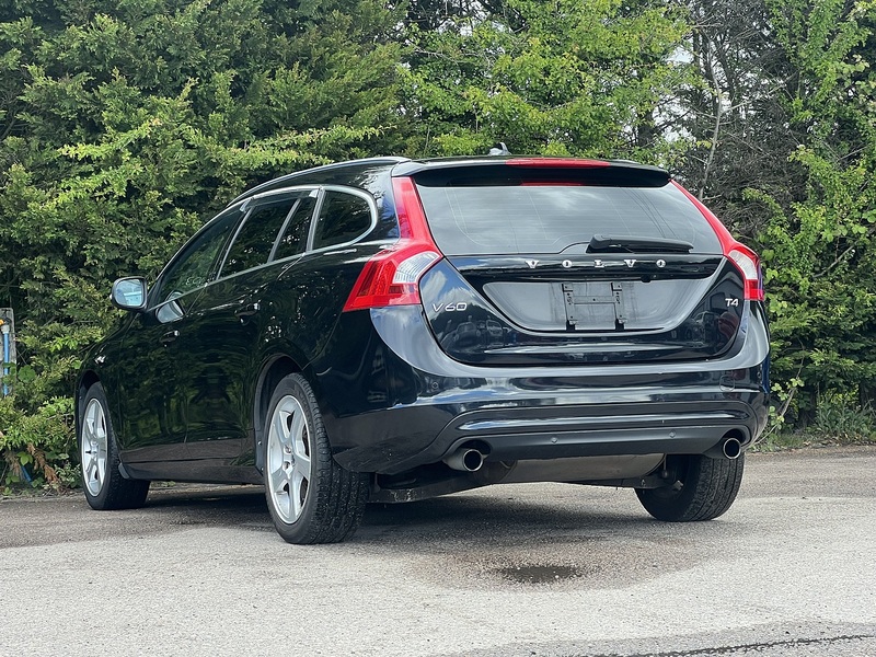 Volvo V60 T4 Se Lux - U11972