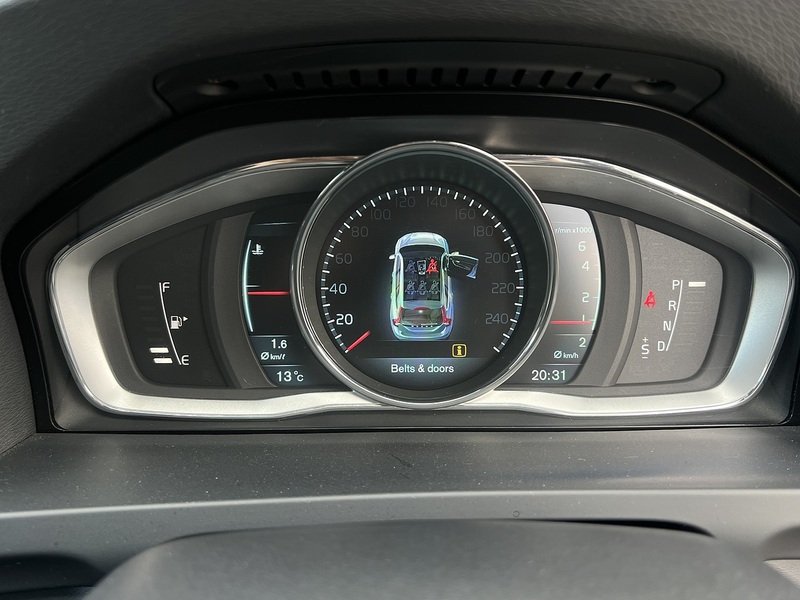 Volvo V60 T4 Se Lux - U11972