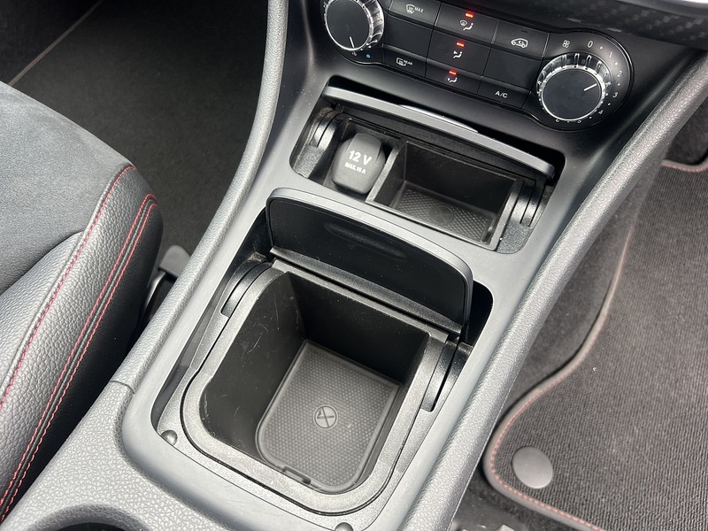 Mercedes-Benz A-Class A200 Amg Night Edition - U11974