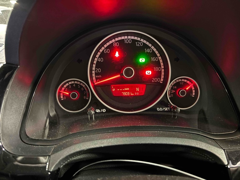 Volkswagen Up High Up - U11975