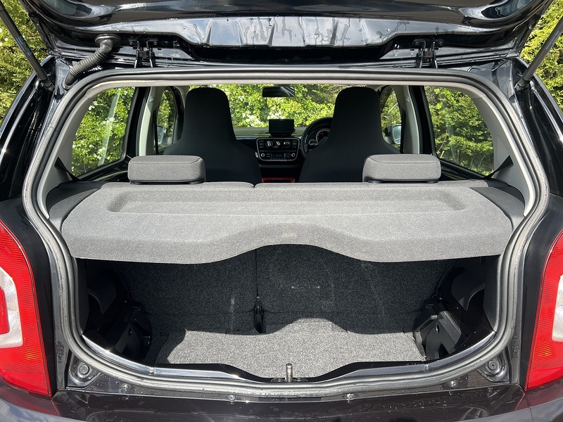 Volkswagen Up High Up - U11975